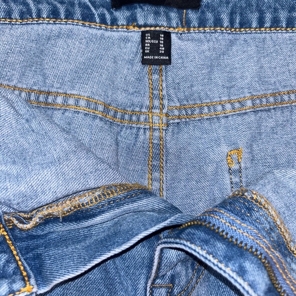 FOREVER 21 Distressed Blue Denim Jeans - Picture 3 of 5